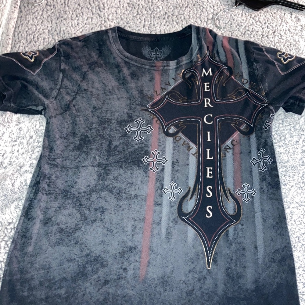 Mens Xzavier tee.